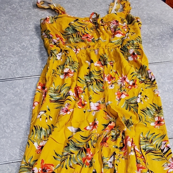 👸🎽👖 Candies one piece outfit size XS - Picture 3 of 16